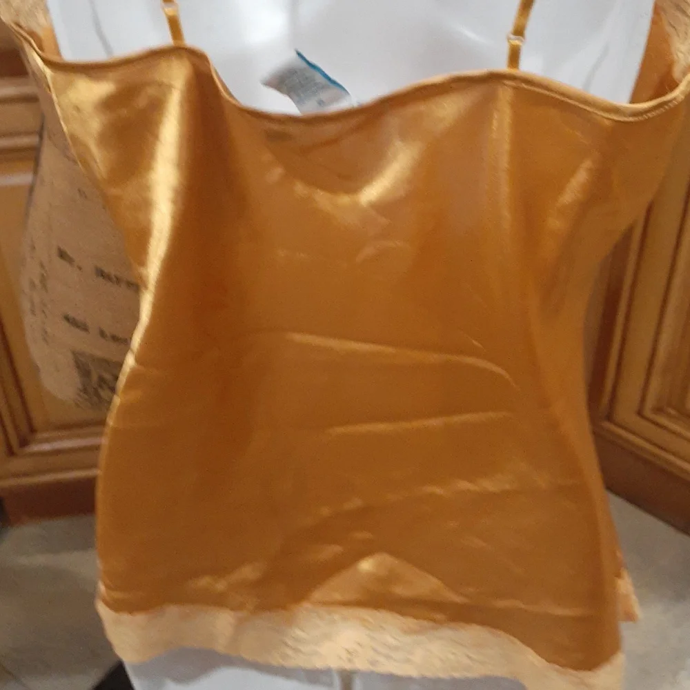 NWT Elegant Gold Satin Women's Camisole Top Lace Trim At Bodice And Hem Sz Med. - Picture 2 of 3